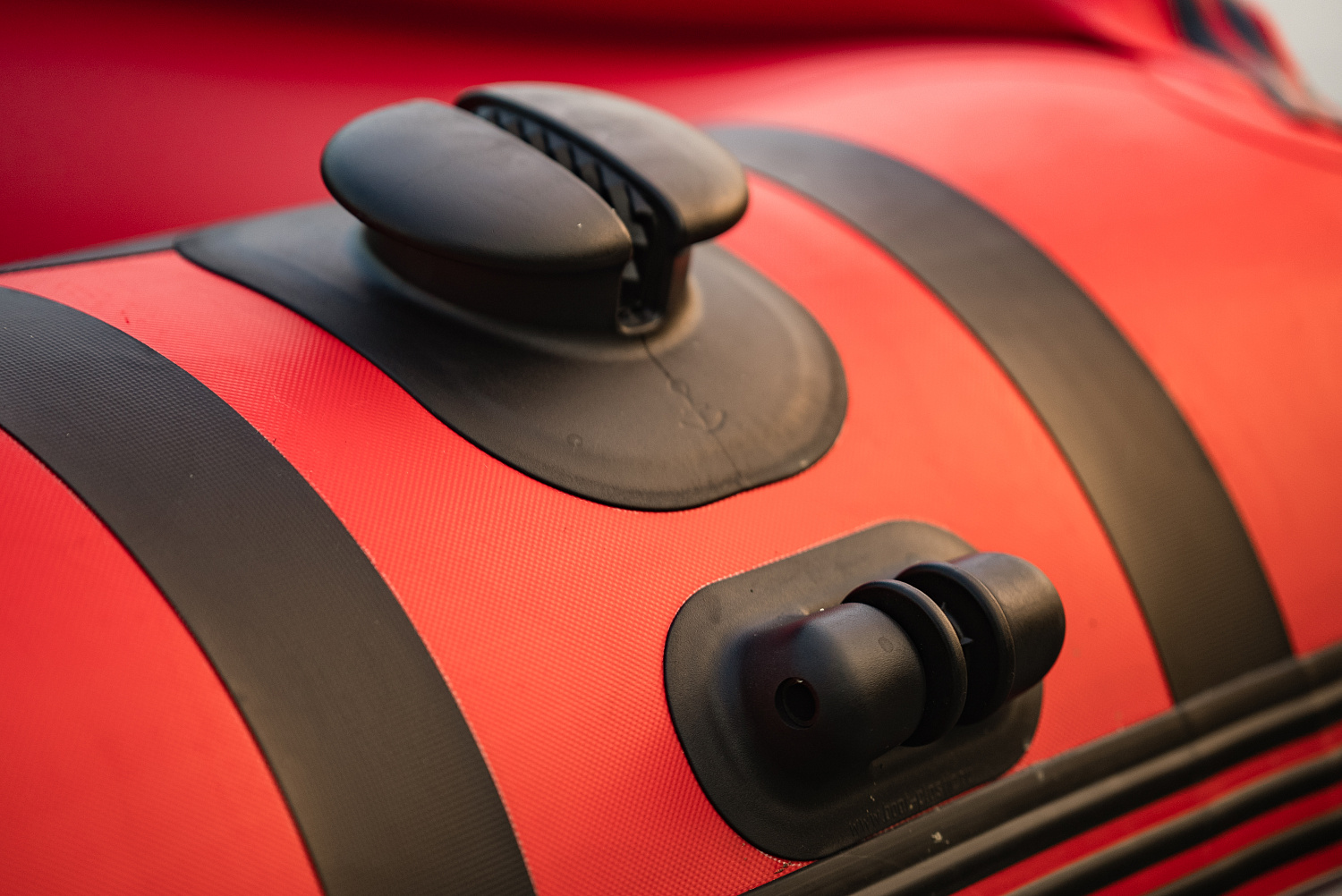 Лодка MISHIMO RIVER FJET PRO 430  под водомет в Нефтеюганске