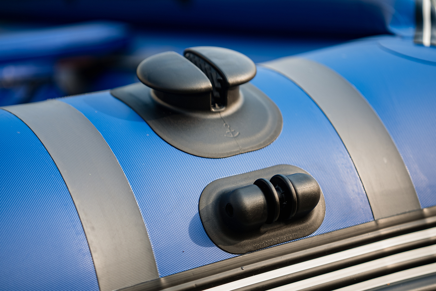 Лодка MISHIMO RIVER FJET PRO 430  под водомет в Нефтеюганске