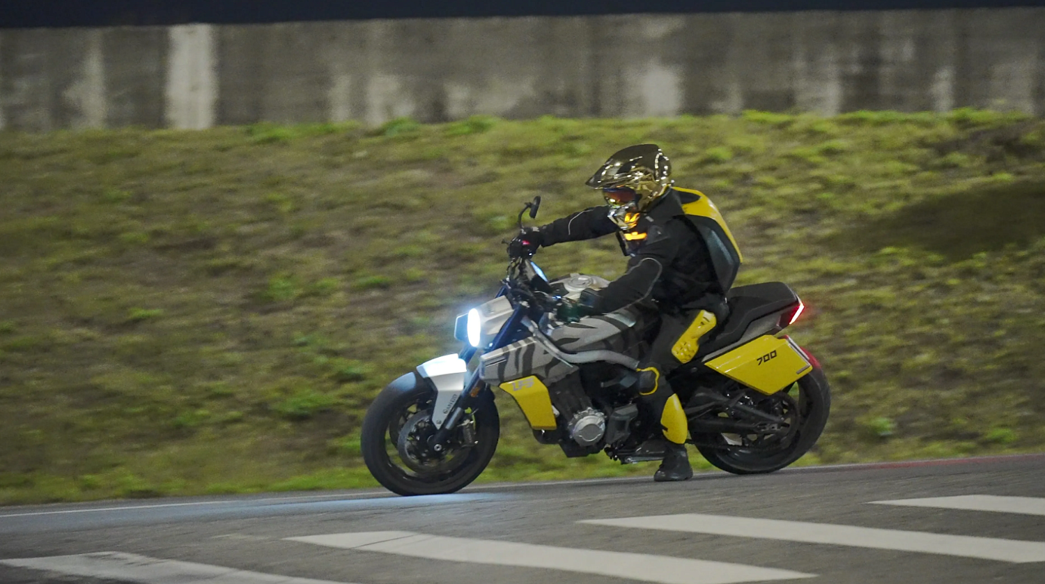 Мотоцикл Benda LFS 700 в Нефтеюганске