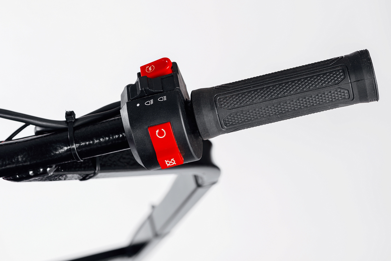 МОТОБУКСИРОВЩИК IKUDZO LONG 2.0 1700/500 EKR19 в Нефтеюганске